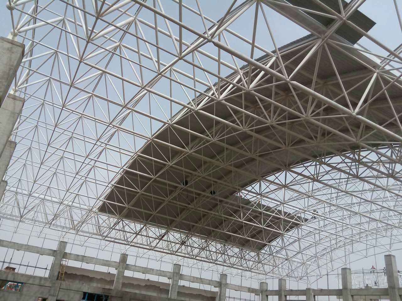 南宫青岛一汽网架